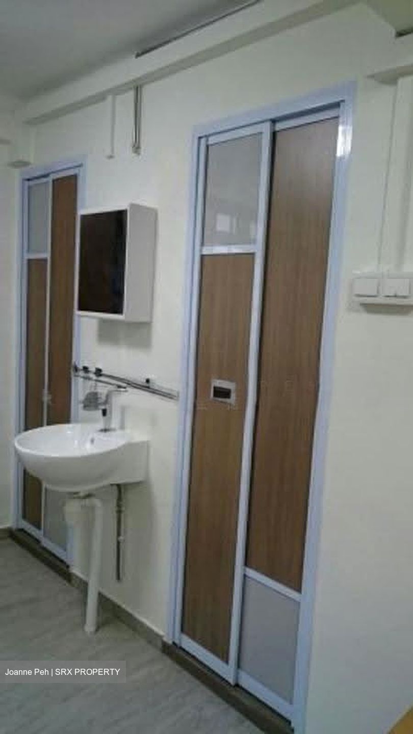 Toa Payoh North (D12), Shop House #608425171